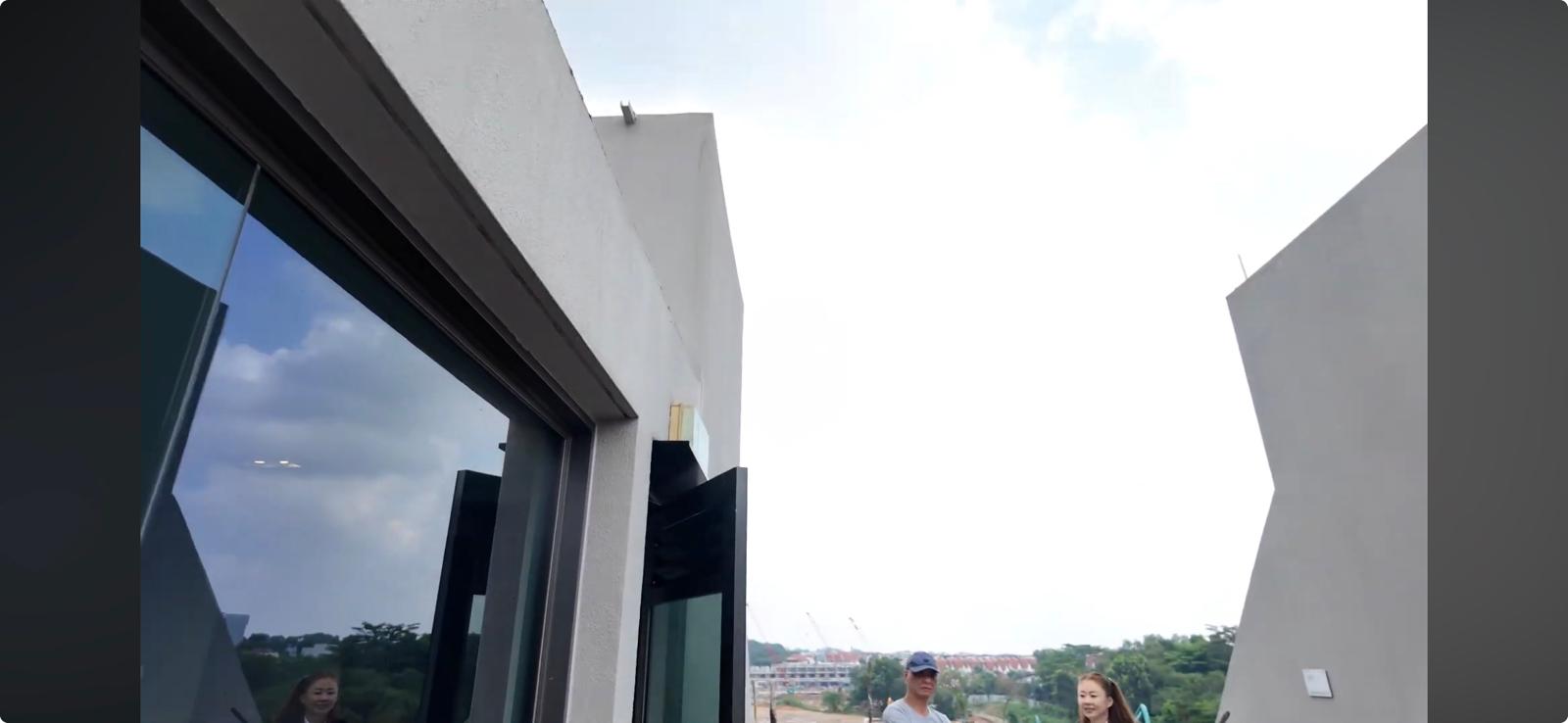 Viewing a reference installation