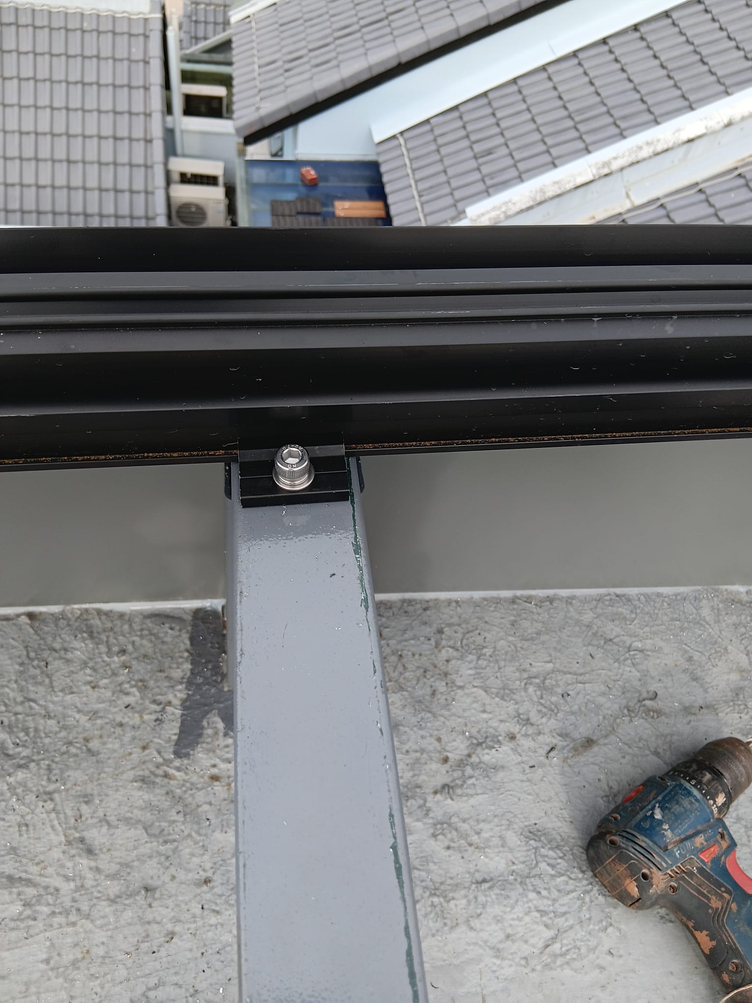 Technical deep-dive: mounting, sealing, structure & inverters
