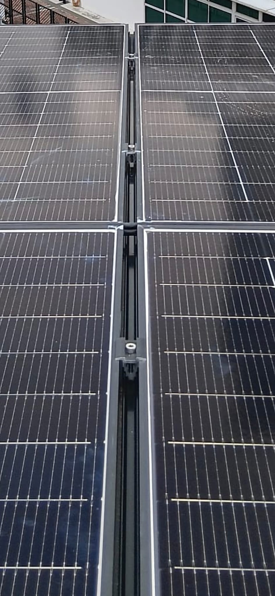 Technical deep-dive: mounting, sealing, structure & inverters