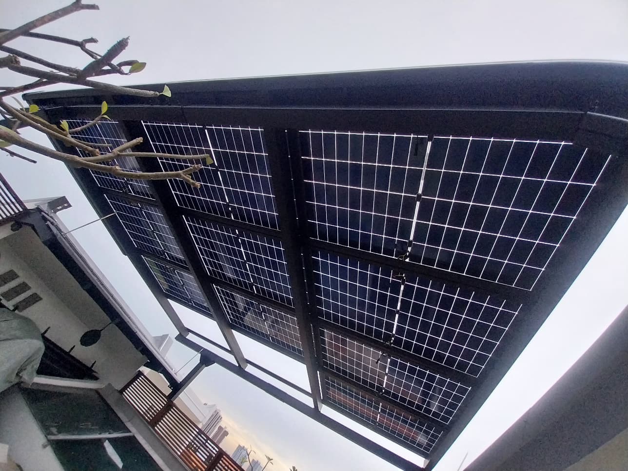 Solar vendor comparison (GetSolar/FOMO/Rezeca/PMCE) & waterproof shelter design